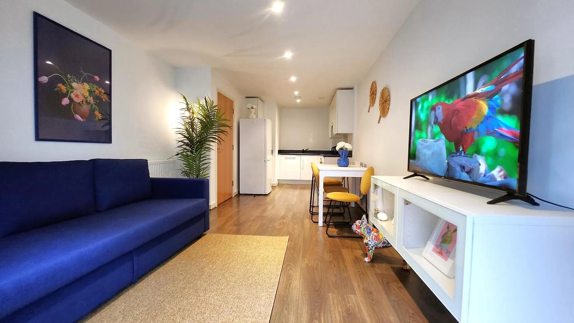 Apartment Riverside Oasis Station-Parking-Riverboat London United Kingdom